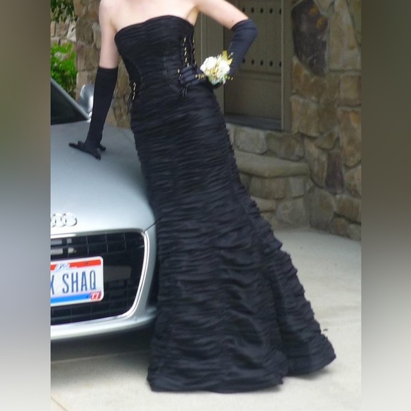 Jovani - Prom Dress - Size 2 - Picture 2 of 5